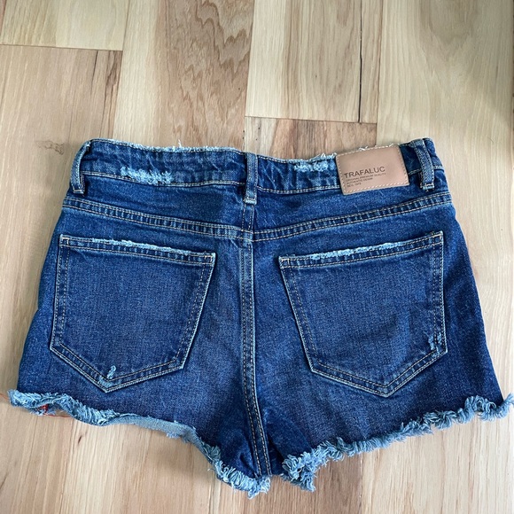 Zara Midrise jean short with orange stripe - Picture 3 of 4